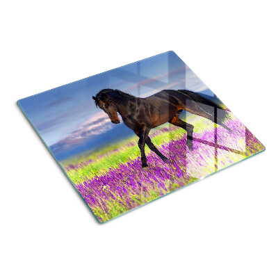 Snijplanken glas Paard tegen een achtergrond van paarse bloemen