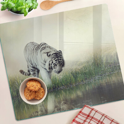 Snijplanken glas Tijger in het gras