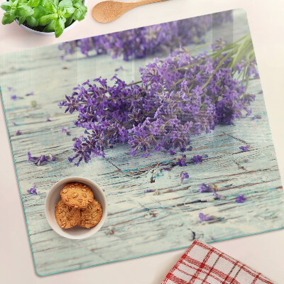 Snijplanken glas Lavendel op een houten achtergrond