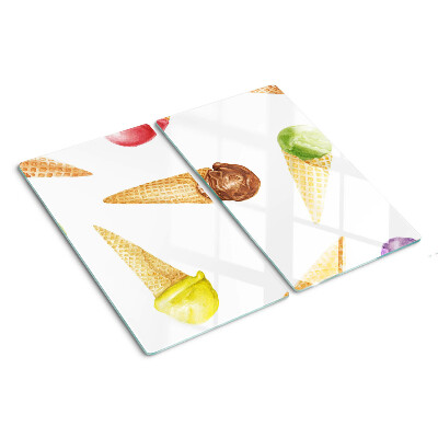 Snijplanken glas IJs in een wafelhoorntje