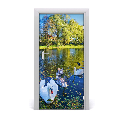Deursticker Zwanen op de vijver
