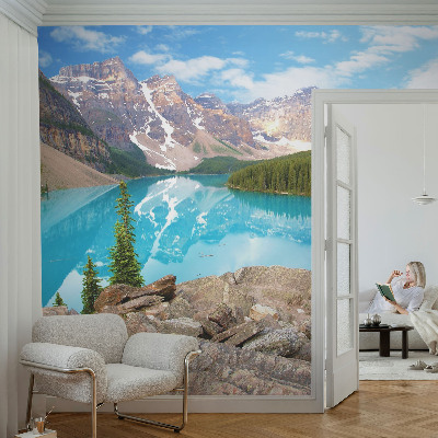 Muurbehang met een blauw meer als motief