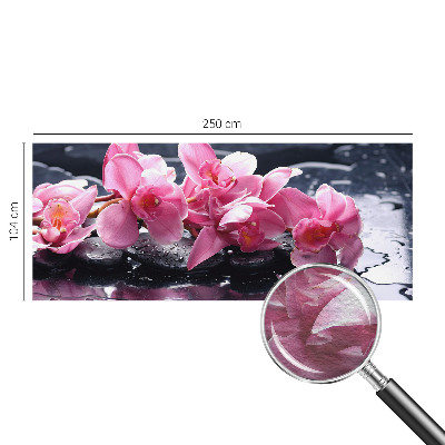 Behang met print met bloemige print voor een elegante uitstraling