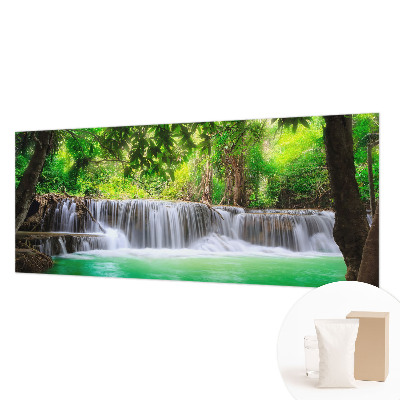 Fotobehang met een boswatervalprint