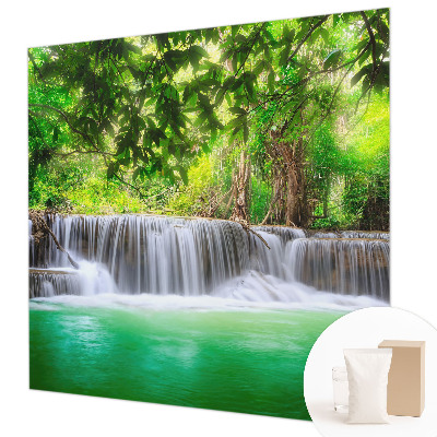 Fotobehang met een boswatervalprint