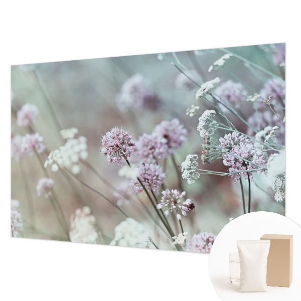 Luxe fotobehang met een patroon van wilde bloemen