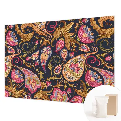 Vliesbehang fotobehang woonkamer met een kleurrijk paisley-patroon