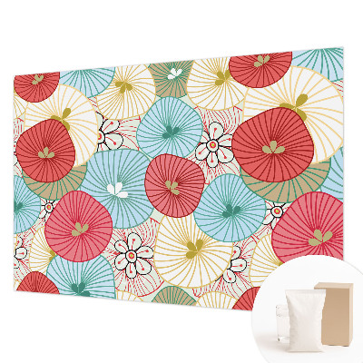 Behang met print met een bloemenpatroon