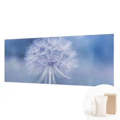 Muurbehangen met een blauw dessin