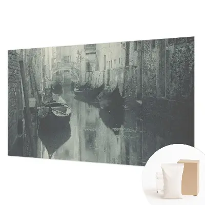 Kwalitatief fotobehang met een ontwerp van een oud kanaal