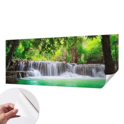 Zelfklevende behangsticker met afbeelding van een boswaterval