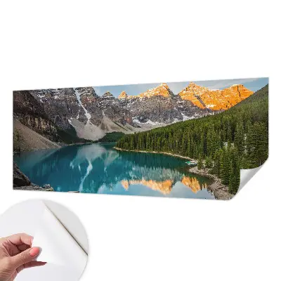 Fotobehang tienerkamer met ontwerp van een bergreflectie