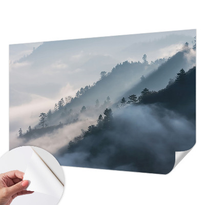 Fotobehang voor de kinderkamer met een mistig landschap als decor