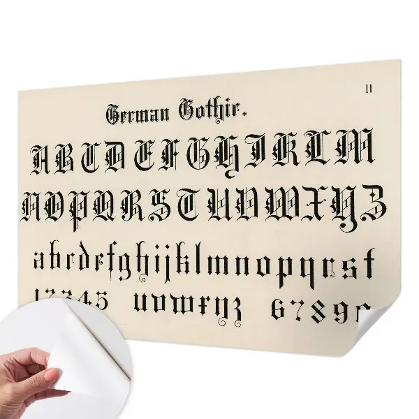 Fotobehang voor de kinderkamer met gotische letters als ontwerp