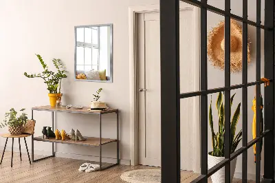 Spiegel met zilveren rand met een elegant ontwerp