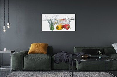 Schilderij op glas Kleurrijke paprika's in water