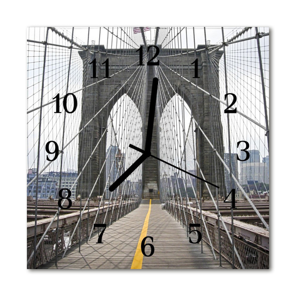 Vierkante glas klok Brooklyn bridge
