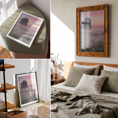Wandposter Eenzame boom in de mist, pastelkleuren van de hemel.