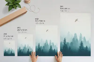 Wandposter zachte mist met een bosvogel hoog boven de bomen
