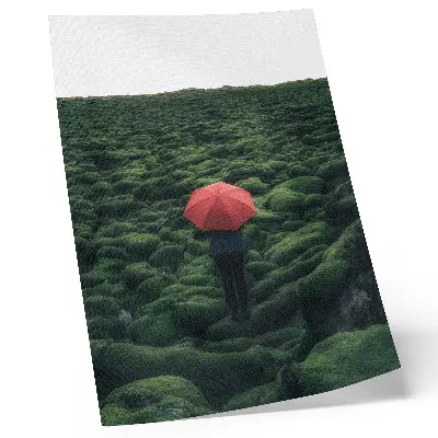 Poster met een overheersend groene kleur, roesttinten en een mysterieuze uitstraling met veel contrast