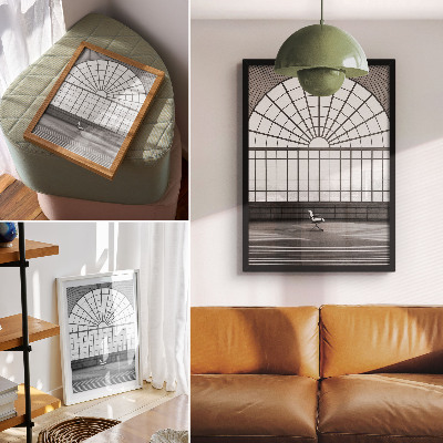Wandposter Grote boogvensters, minimalistische stoel.