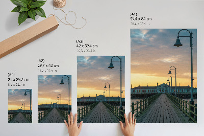 Poster Houten brug, lamp, pittoreske hemel