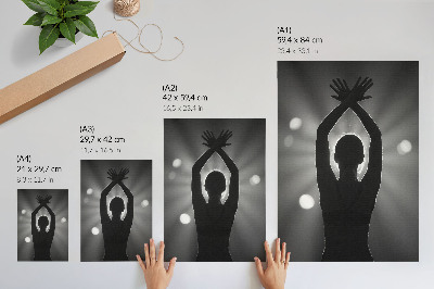 Decoratieve poster Een krachtig silhouet tegen de lichtstralen.