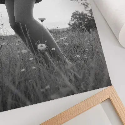 Wandposter zwart-witfoto van een weide vol harmonie en rust