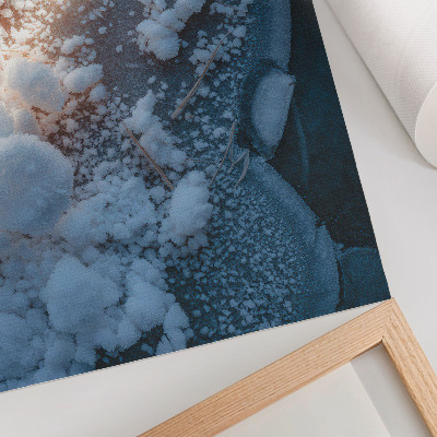Poster IJskristallen in een witte en blauwe tint voor een winterse sfeer.