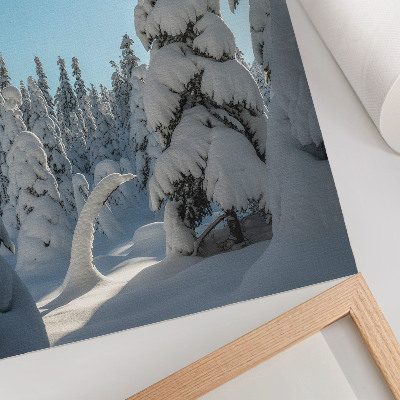 Wandposter Met sneeuw bedekte bomen, blauwe lucht, zonneschijn