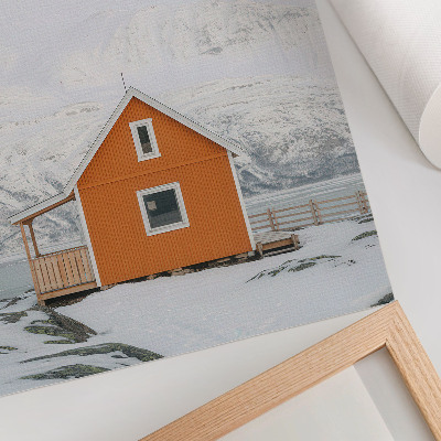 Poster Oranje huis met besneeuwde bergen, minimalistisch kader