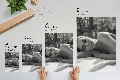 Decoratieve poster Elegant portret van een vrouw in zwart-wit