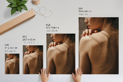 Wandposter Druppels water op de huid, natuurlijke elegantie