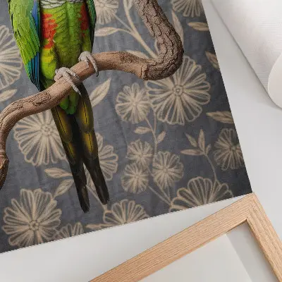 Decoratieve poster papegaai op een tak met crèmekleurige bloemen op een blauwe achtergrond