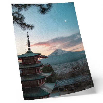 Poster Pagode op de achtergrond, berglandschap in harmonie met de lucht.