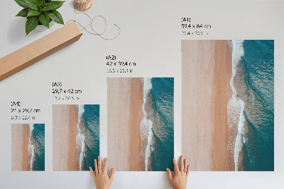 Decoratieve poster Oceaangolven die op minimalistische wijze het strand raken