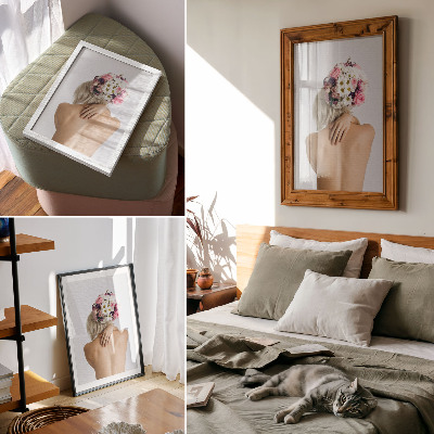 Decoratieve poster Een bloemstuk in het haar van een vrouw.
