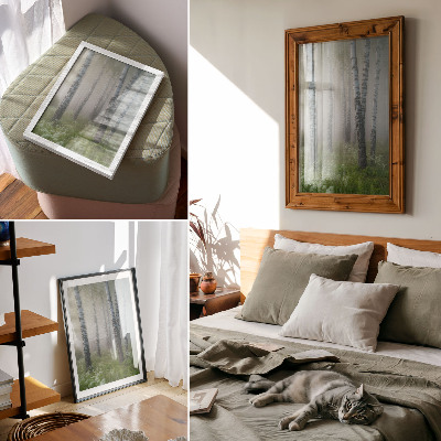 Decoratieve poster Berken in de mist, witte bast, groen gras