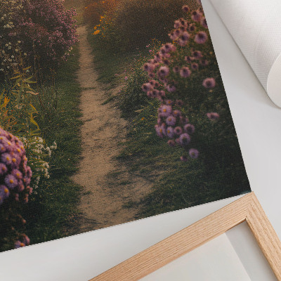 Decoratieve poster Charmant tuinpad met bloemen en ochtendmist
