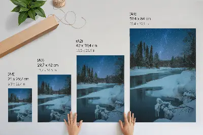 Wandposter winterlandschap met een rivier, bomen en sterren
