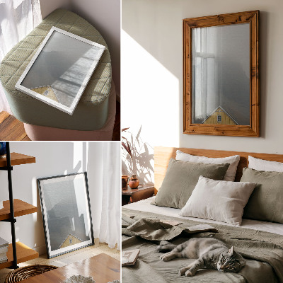 Poster Gele huis mist bergen vredige sfeer