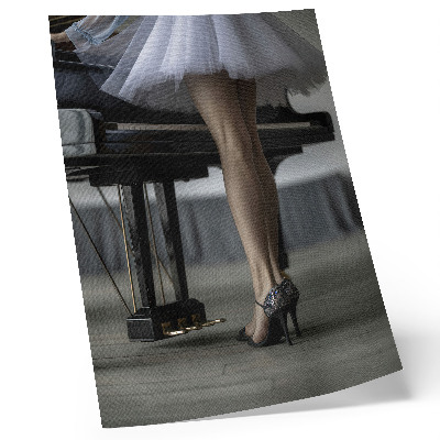 Wandposter Ballerina aan de piano, elegantie en verfijning.