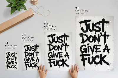 Poster Zwarte graffitiletters op een witte achtergrond met contrast.