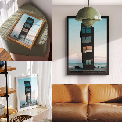 Wandposter Een moderne zwarte toren boven een blauwe zee