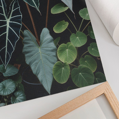 Wandposter Groene bladeren contrasteren met een donkere, moderne achtergrond.