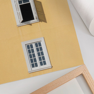 Decoratieve poster Gele gevel, drie ramen, symmetrie, eenvoud