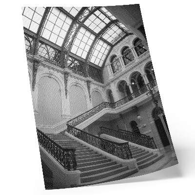 Poster Decoratieve trap, grote ramen, hoge plafonds