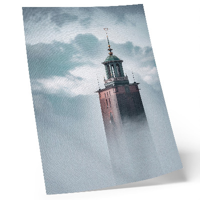 Poster Een historische toren in een ijle mist.