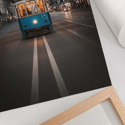 Poster 's Avonds verlicht de tram de retro-energie