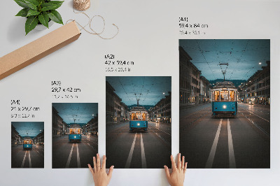 Poster 's Avonds verlicht de tram de retro-energie